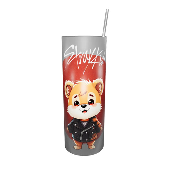 Gobelet : Le poids d’un instant gelé — Stray Kids, entre l’ombre et le feu.