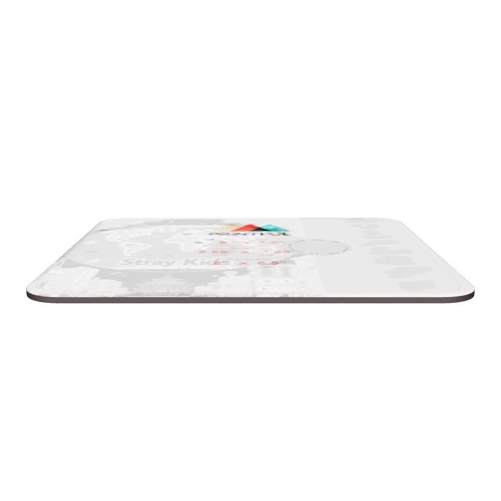 Tapis de souris : L'espace entre le rêve et l’action — Stray Kids, ancrage d’une volonté infinie.