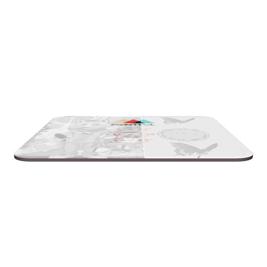 Tapis de souris : L'invisible qui guide le geste — Stray Kids, la force qui anime chaque mouvement silencieux.