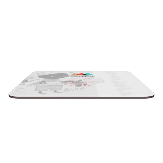 Tapis de souris : Le souffle calme avant la tempête — Stray Kids, la force tranquille derrière l’intensité.